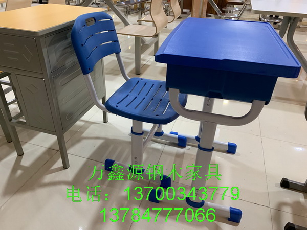 課（kè）桌椅026