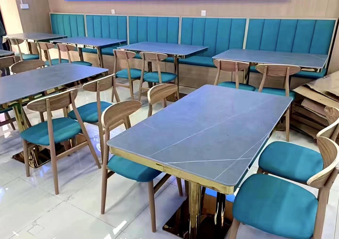 餐飲岩板餐桌2401